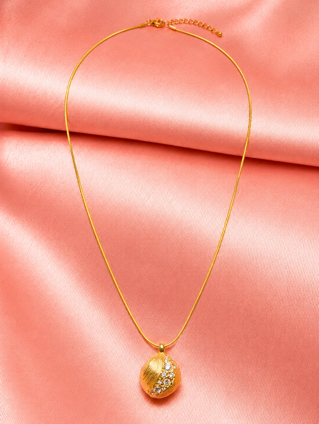 Gold Shell Crystal Pendant Snake Chain Necklace